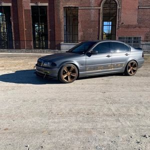 Meet your Posher, Dominic